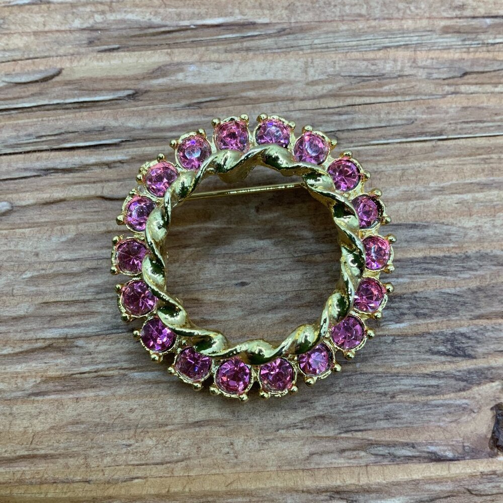 Gerry's Vintage Pink Gold Tone Rhinestone Circle Halo Wreath Brooch